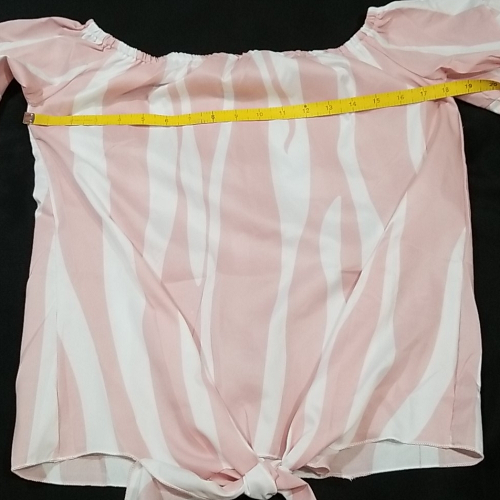 Pattern Cold Shoulder Bow pink and white Top. M - Picture 9 of 12